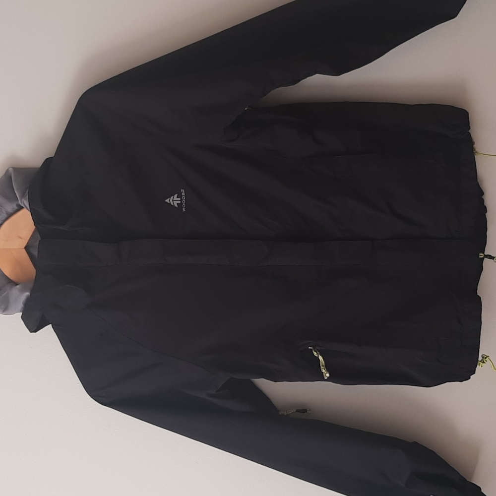 Woods windbreaker jacket size small black this